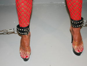 18 year old cutie Riley Reid taking cumshot on face from long penis